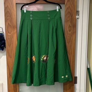 Belle Poque Retro Green High Waisted Skirt with Hand-stitch Autumnal Embroidery